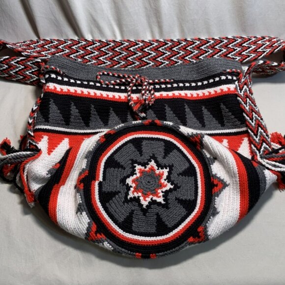 Aztec-style Handmade Lined Crochet Bag - Picture 2 of 13